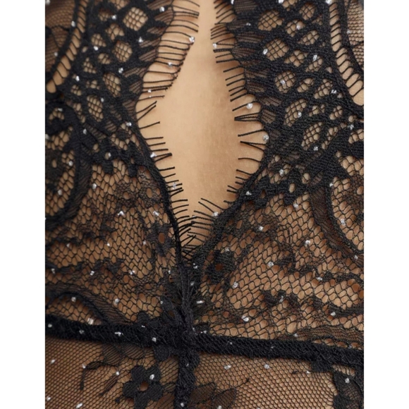 FREE PEOPLE Showoff Lace Bodysuit Womens Medium - Picture 5 of 8